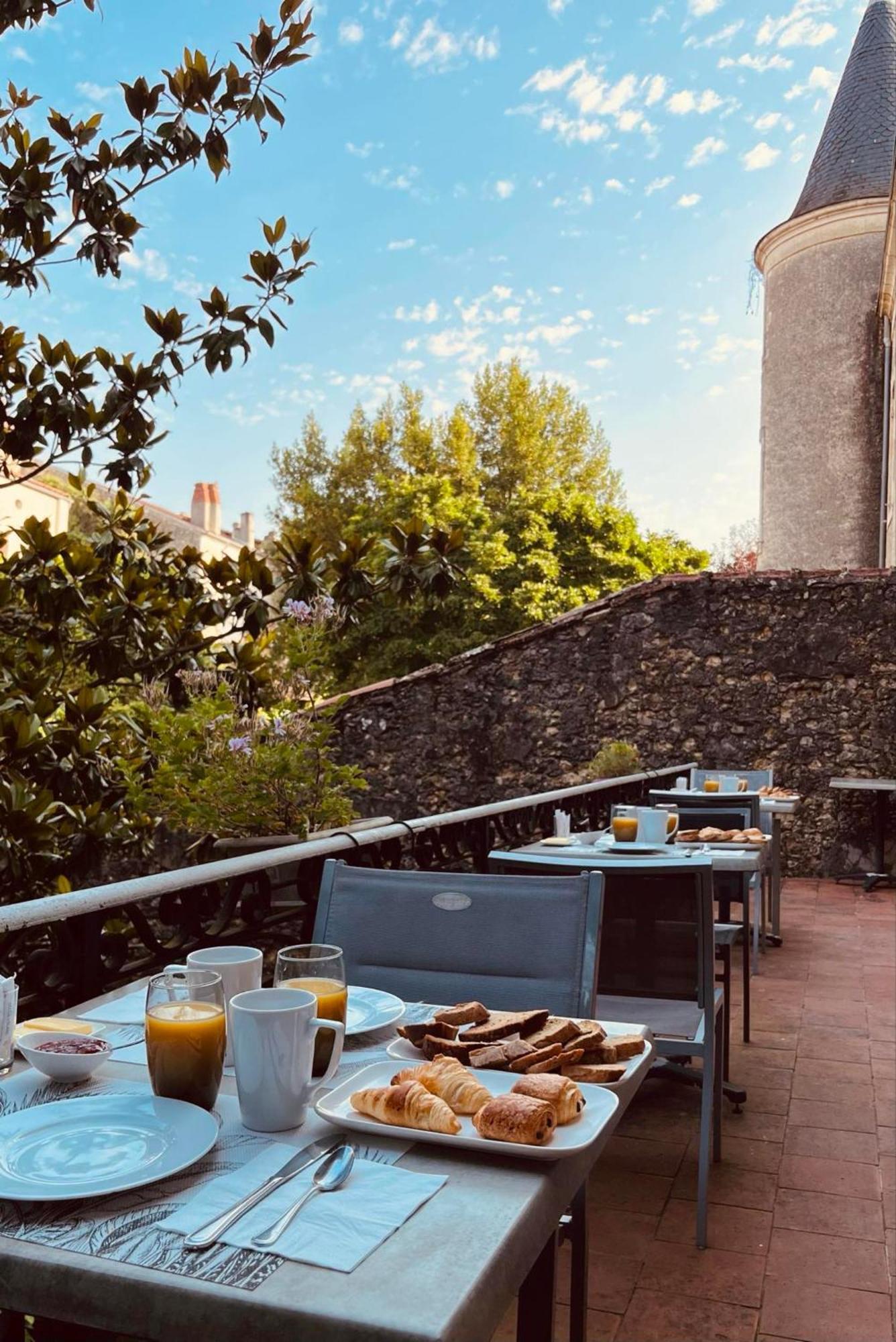 Le St Vincent Hotel Roquefort  Exterior foto
