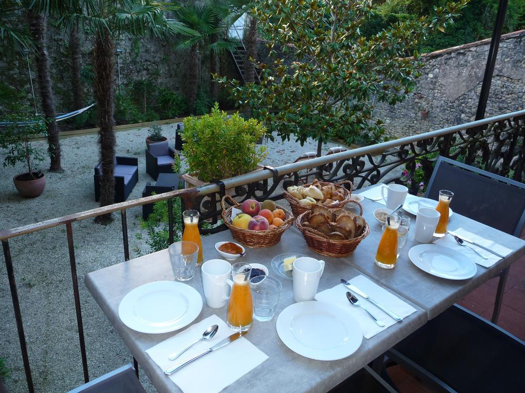 Le St Vincent Hotel Roquefort  Exterior foto